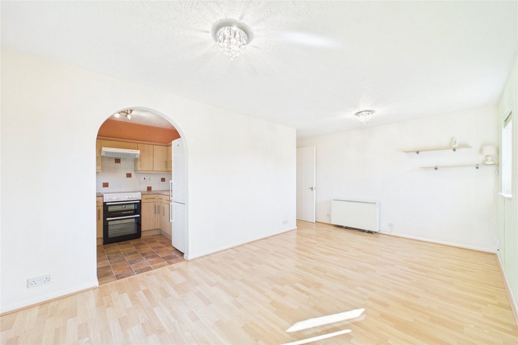 Property photo 2 of 9 Picture No. 08