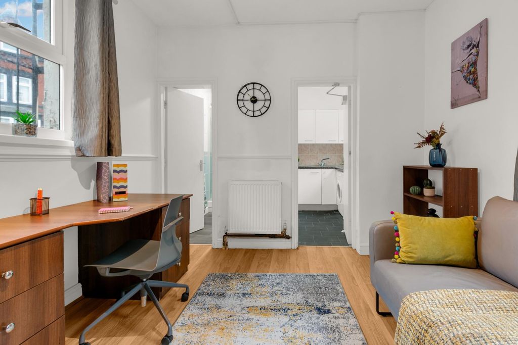 Property photo 2 of 7 Property Photo