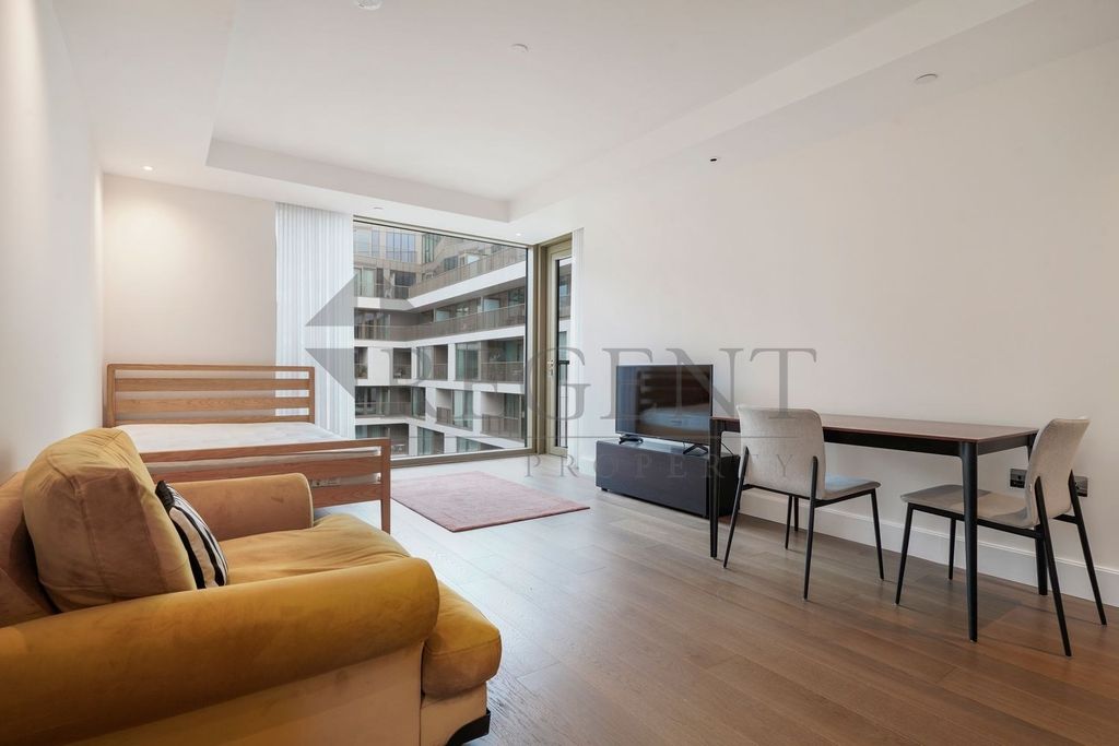 Property photo 2 of 19 Open Plan