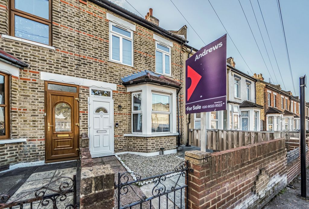 Property photo 3 of 11 1360450-3-68Db9d3...