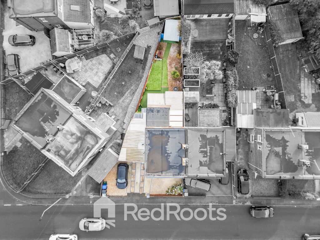 Property photo 2 of 27 4794133