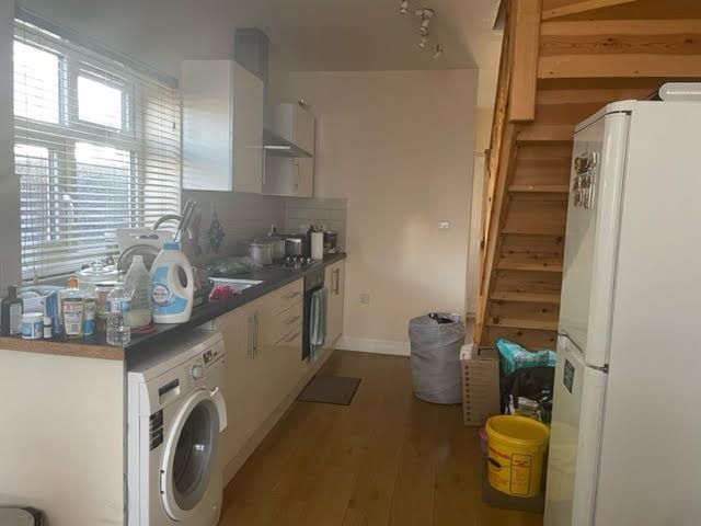 Property photo 2 of 8