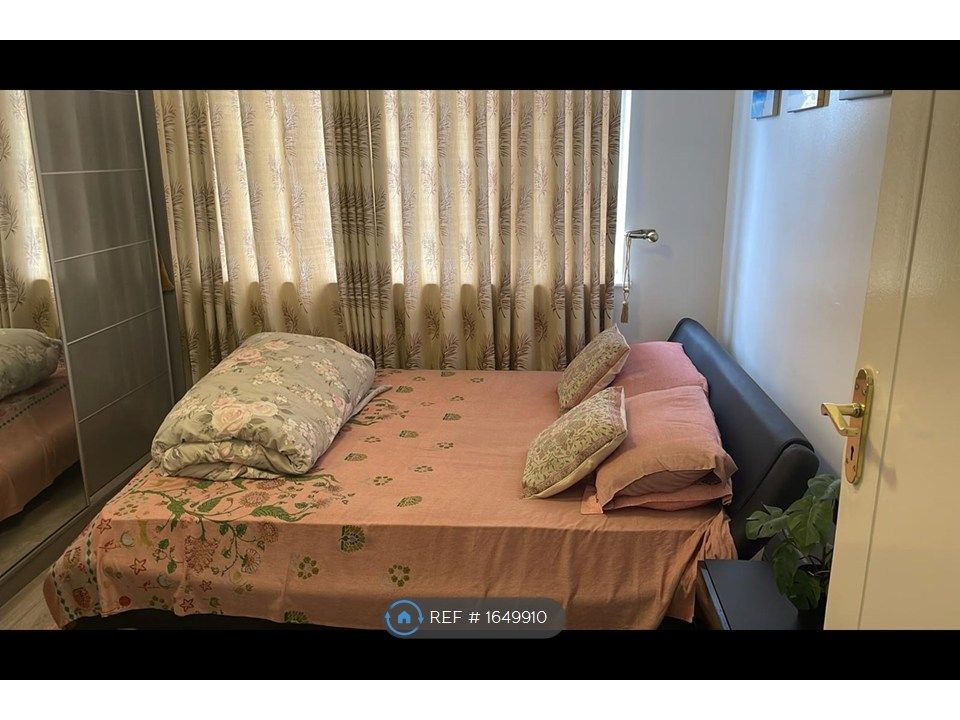 Property photo 1 of 7 Room 1