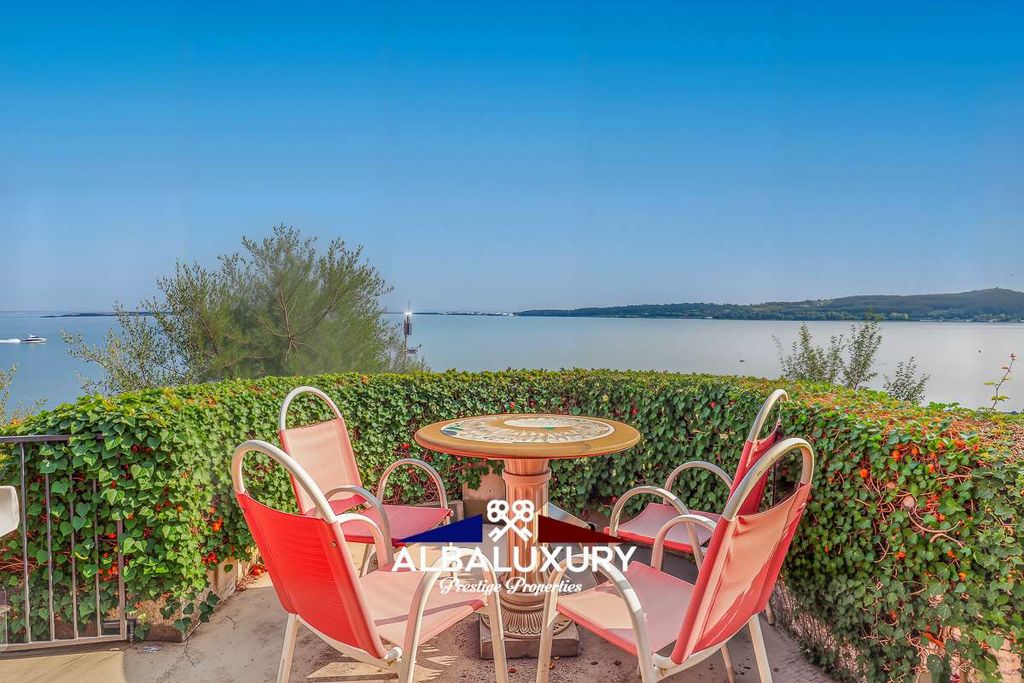 Property photo 1 of 29