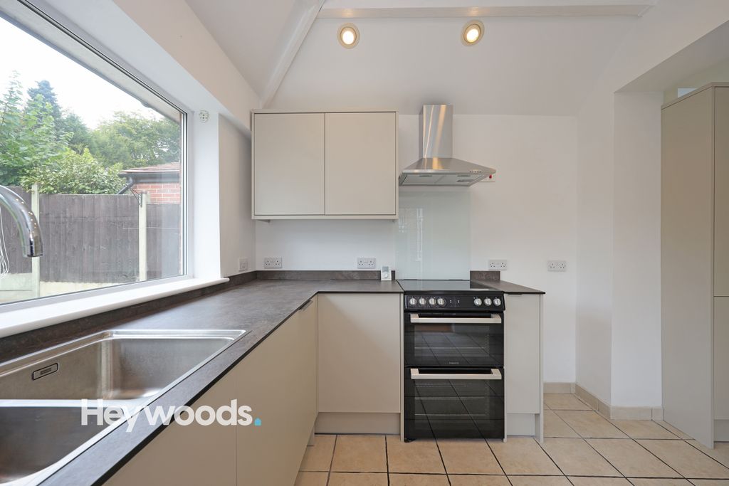 Property photo 2 of 82 0F1A5286