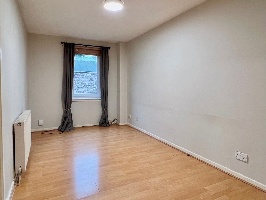 Property photo 3 of 10 Photo 3