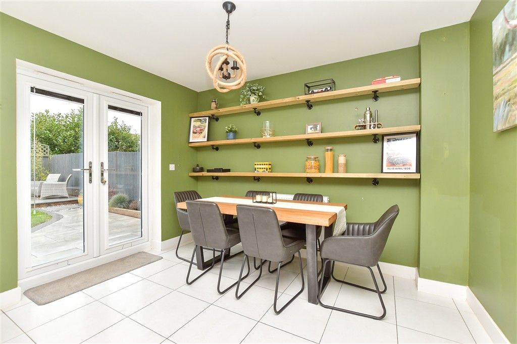 Property photo 3 of 10 Kitchen/ Diner