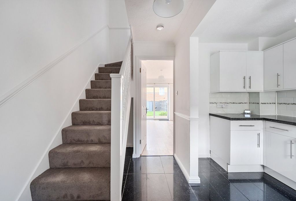 Property photo 3 of 9 Picture No. 34