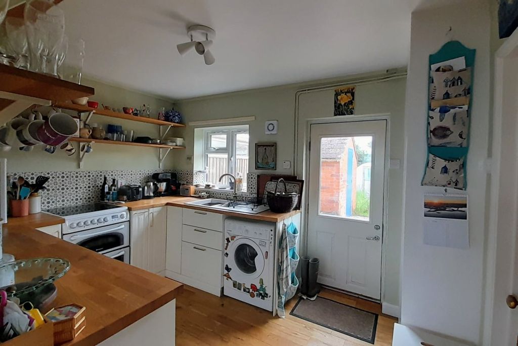Property photo 3 of 10