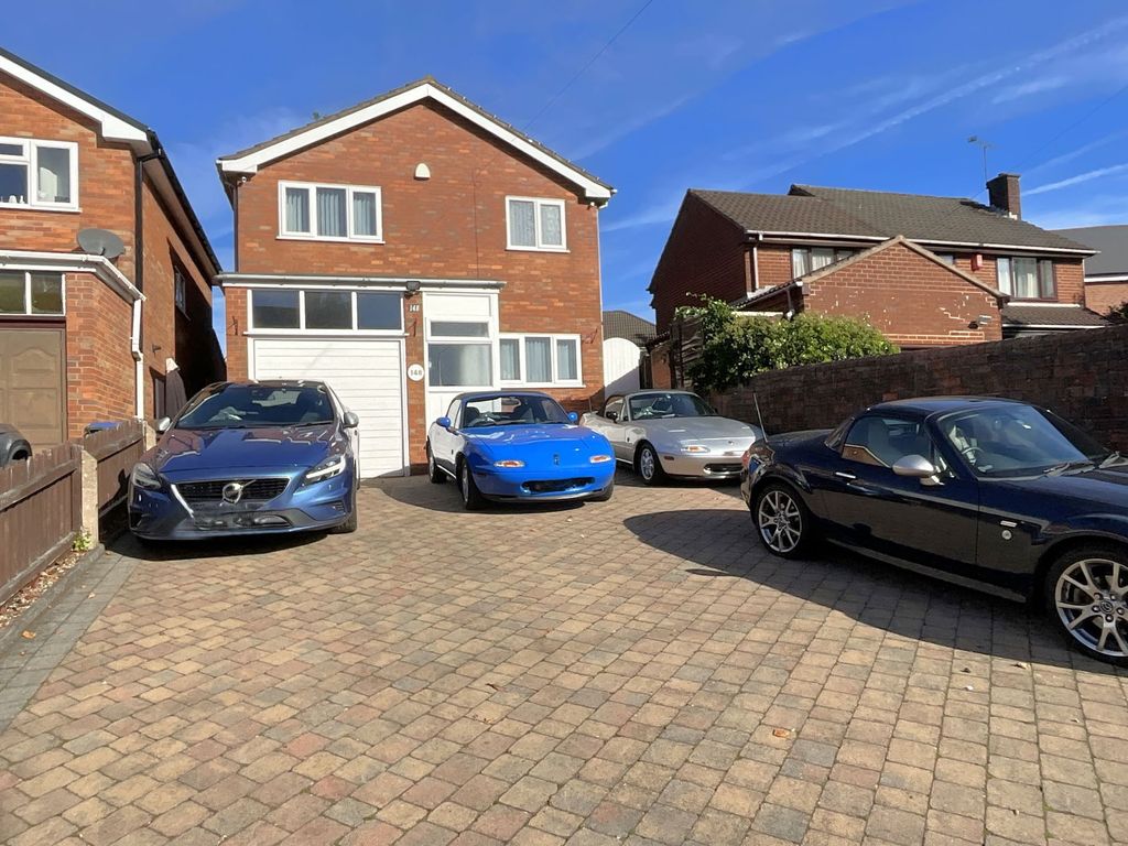 Property photo 1 of 16