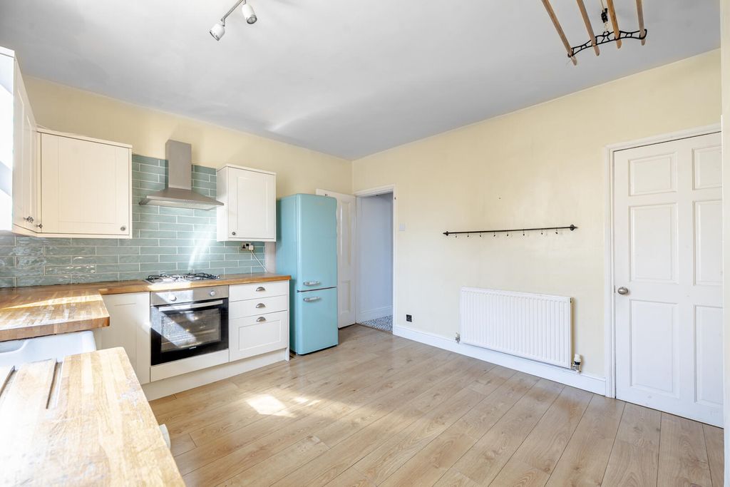 Property photo 3 of 15 Kitchen