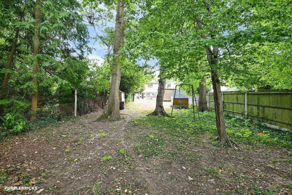 Property photo 2 of 21