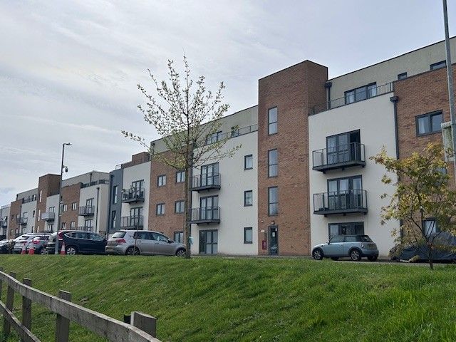 Property photo 2 of 12