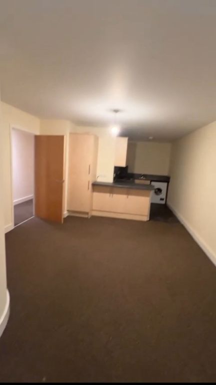 Property photo 1 of 8 Cover