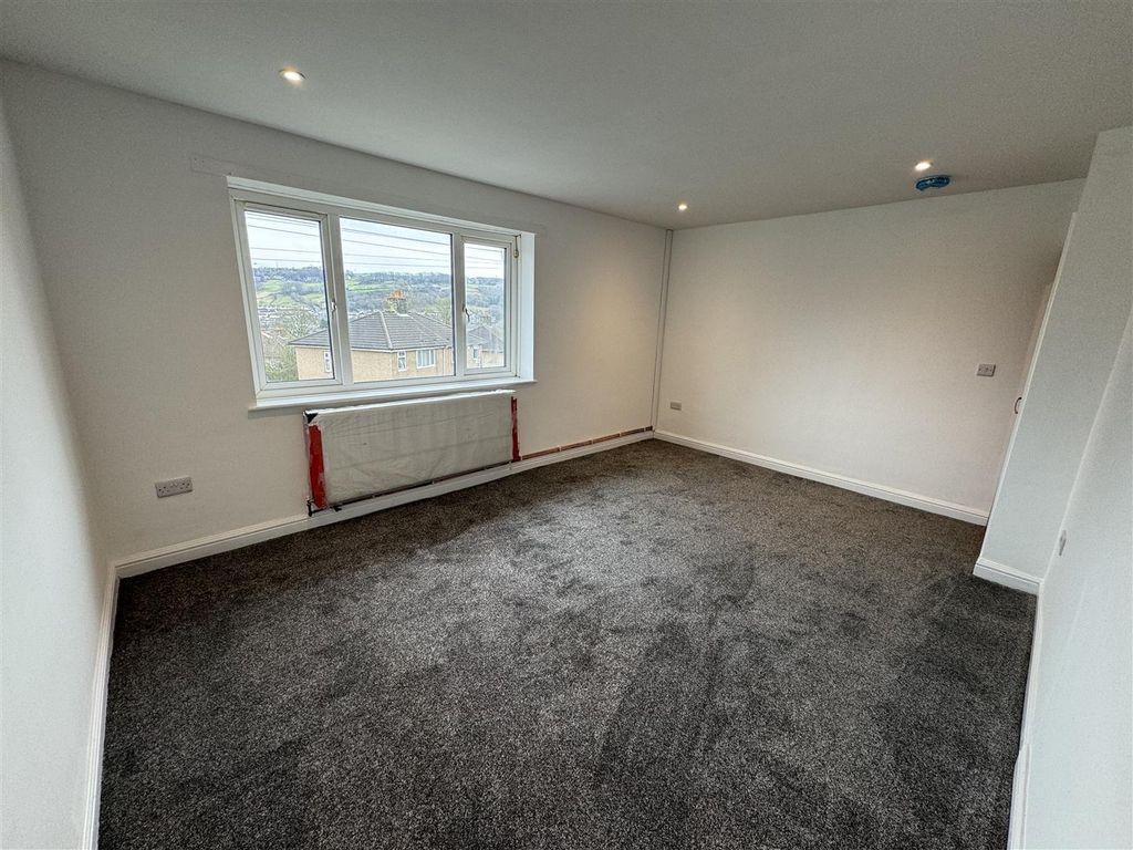 Property photo 2 of 10 Lounge