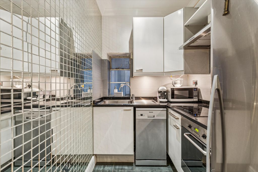 Property photo 3 of 14 Image