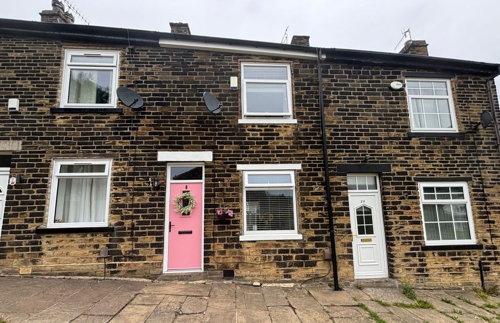 Property photo 1 of 19 Front