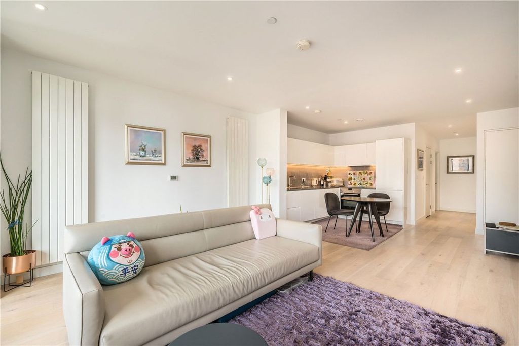 Property photo 2 of 15