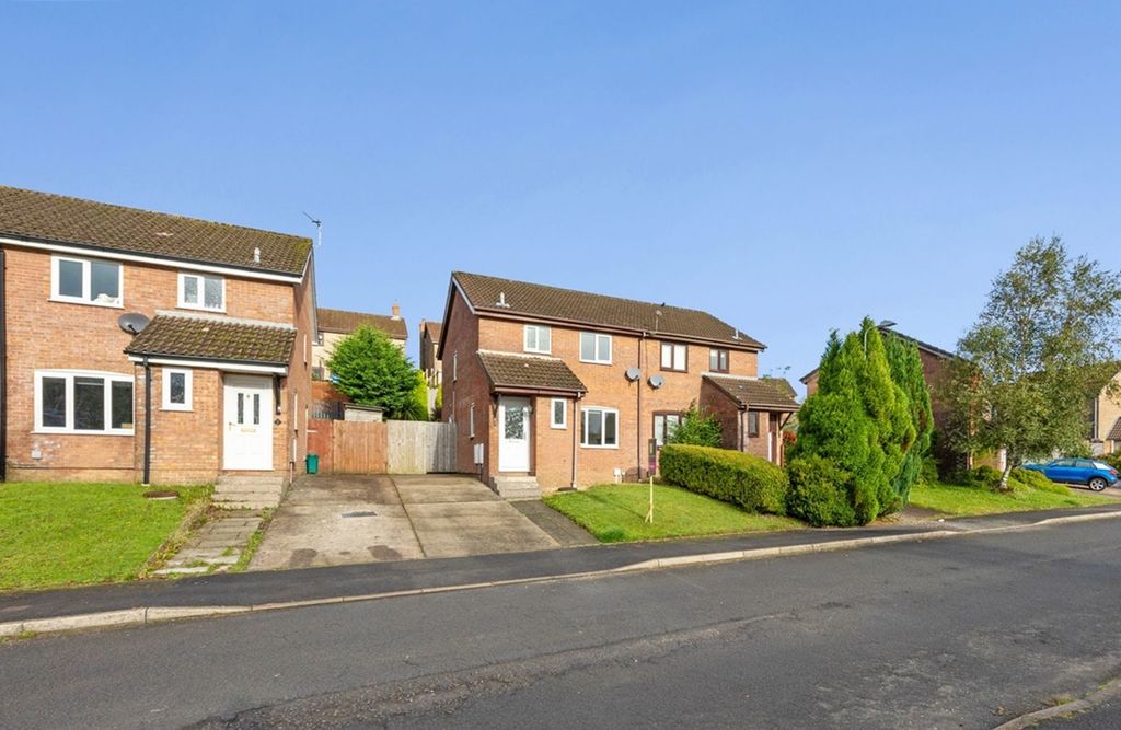 Property photo 1 of 31