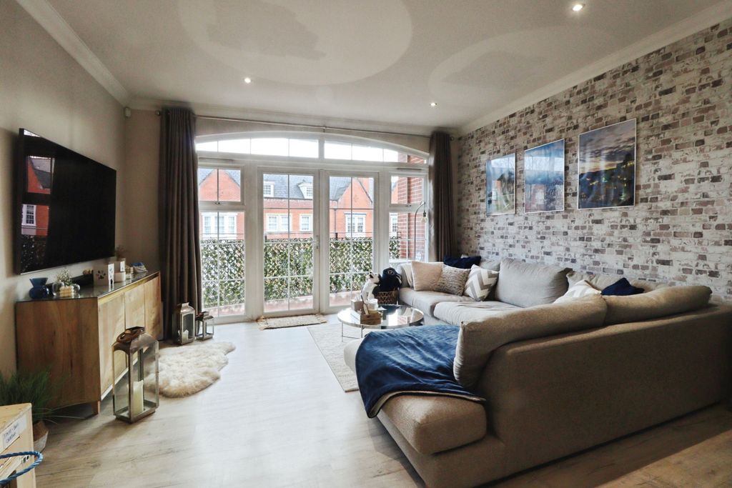 Property photo 2 of 20 Photo #2