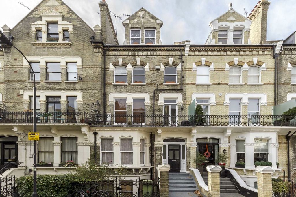 Property photo 1 of 6