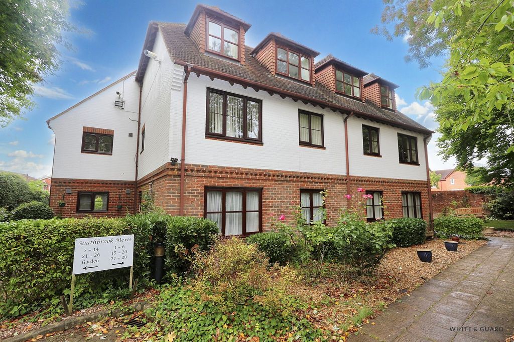 Property photo 1 of 10
