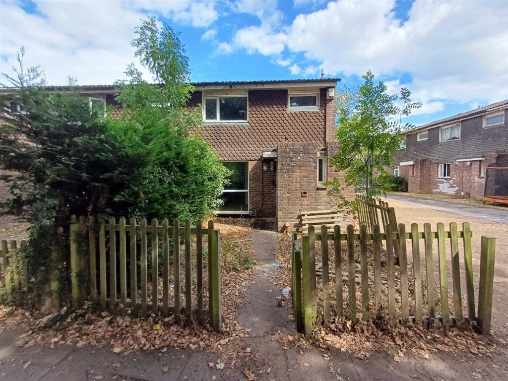 Property photo 1 of 12