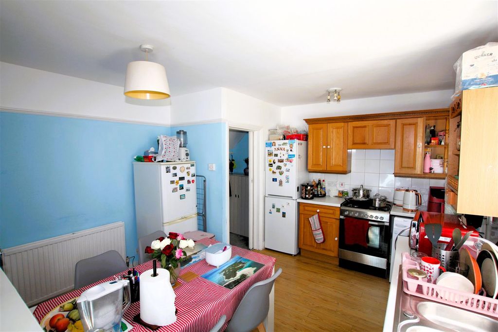 Property photo 3 of 7 Img_0004.Jpg