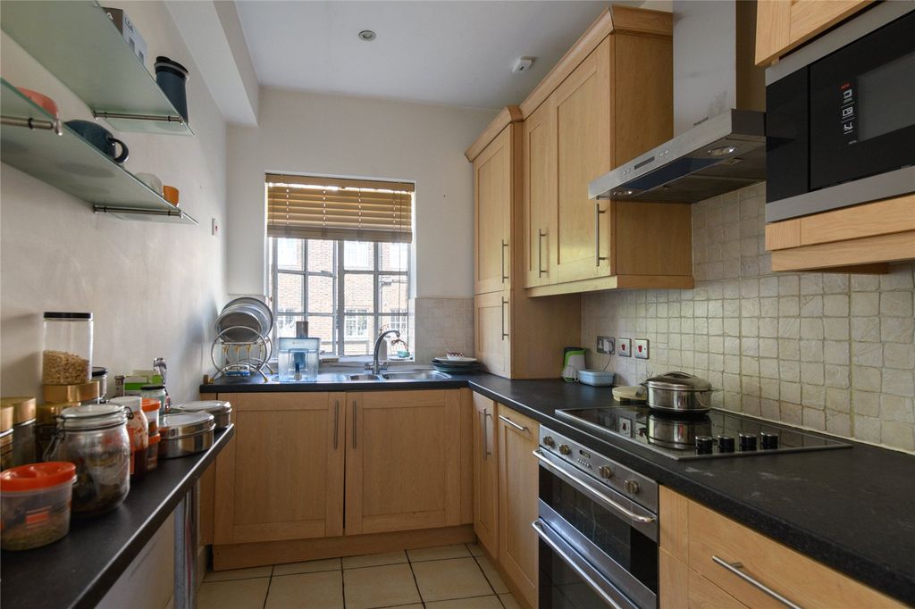 Property photo 3 of 9 Picture No. 02