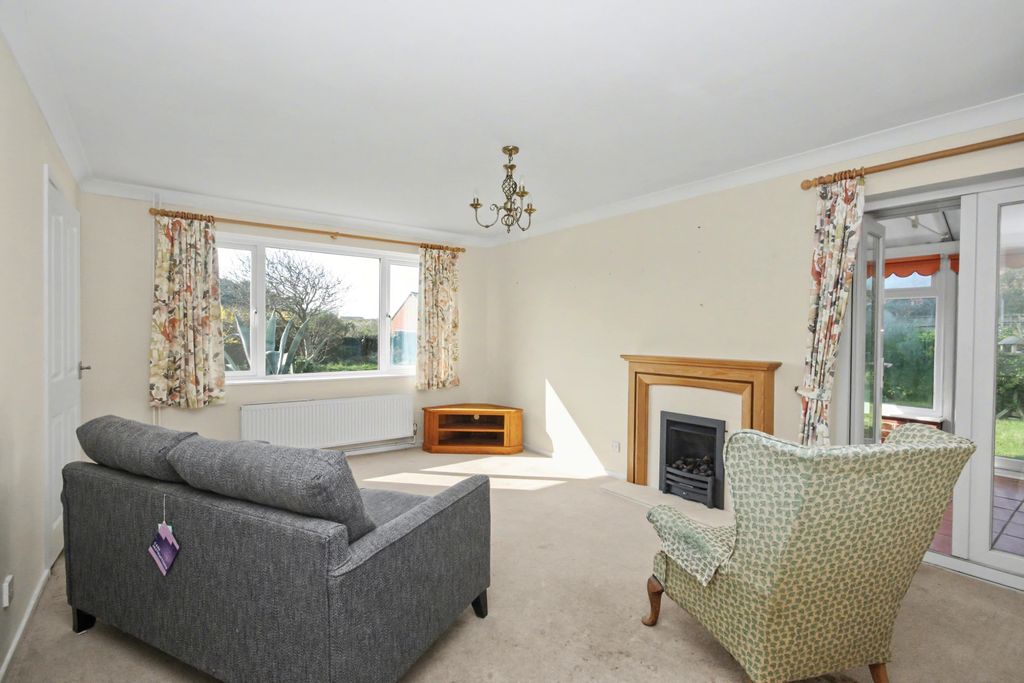 Property photo 3 of 15