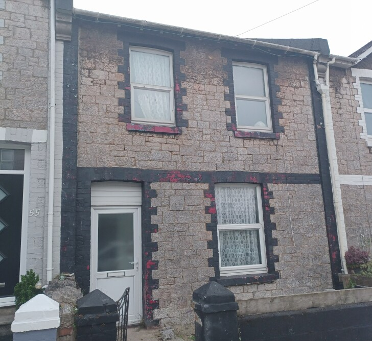 Property photo 2 of 8