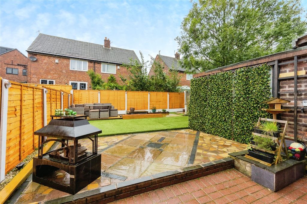 Property photo 2 of 16 Picture No. 15