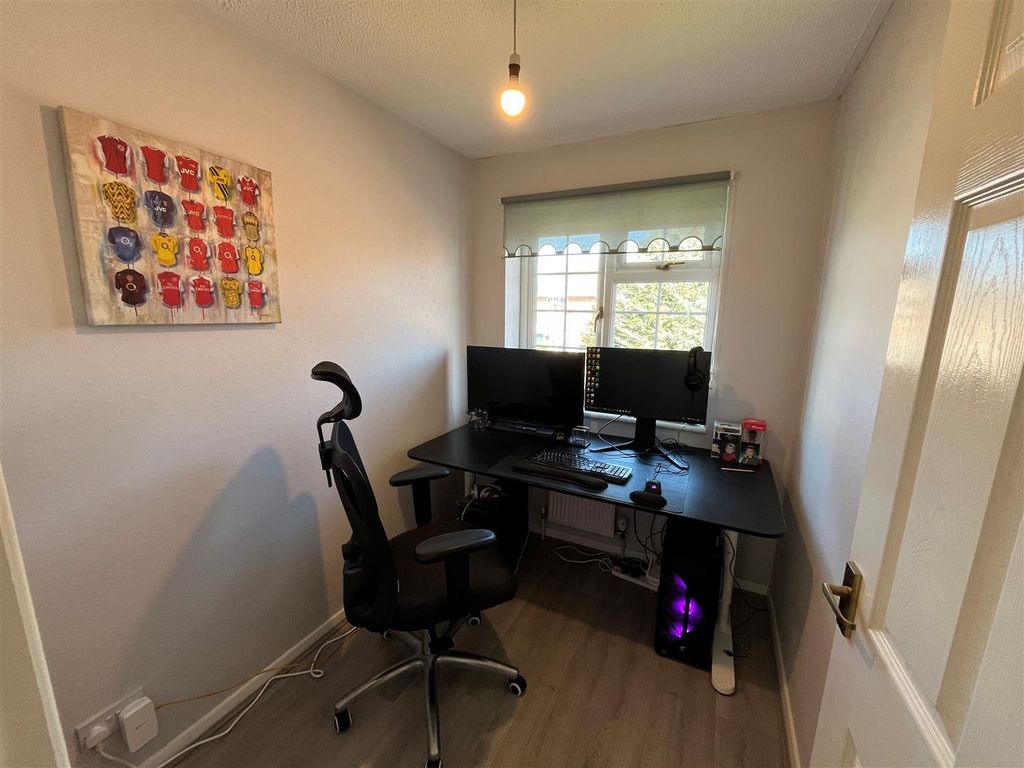 Additional image 13 of 3 bed semi-detached house to rentFenners, Weston-Super-Mare BS22