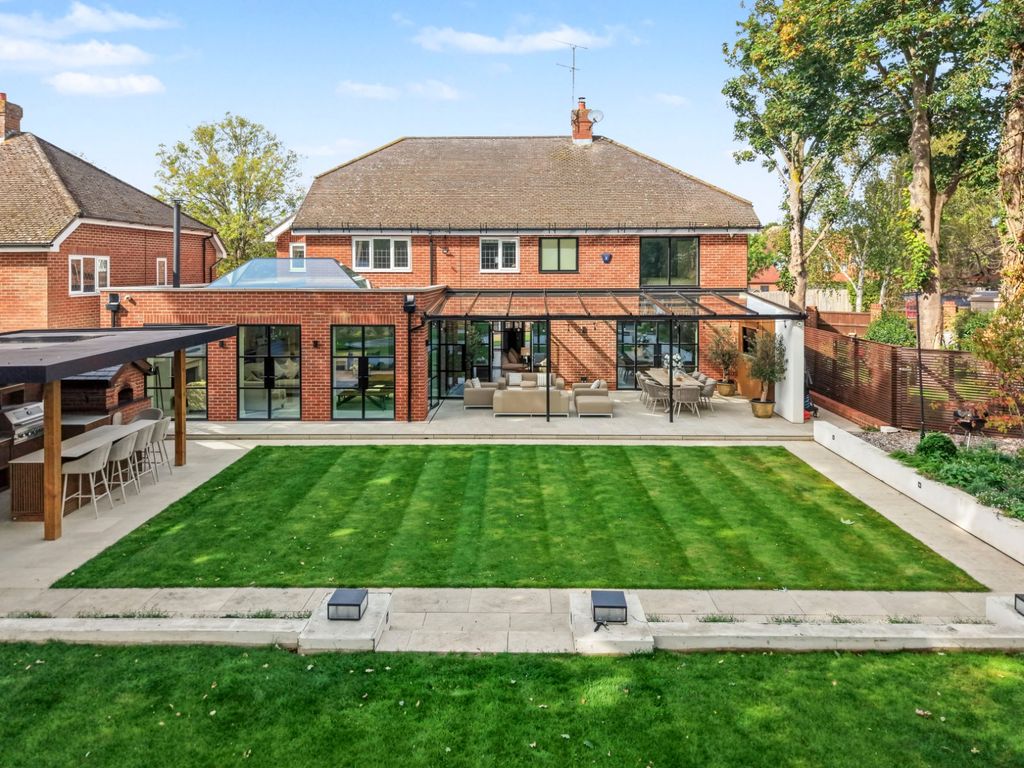 Property photo 1 of 81 Picture No. 84