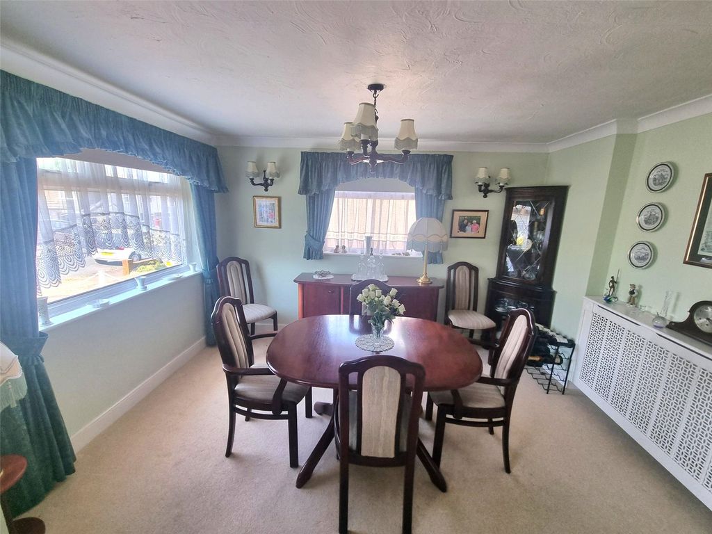 Property photo 3 of 17 Picture No. 05
