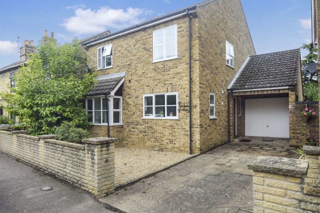 Property photo 1 of 21