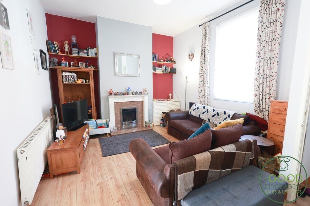 Property photo 2 of 16