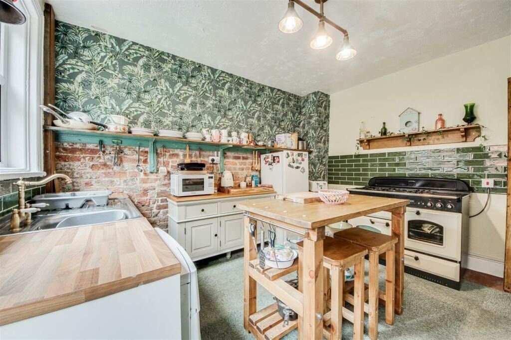 Property photo 3 of 40 4270595