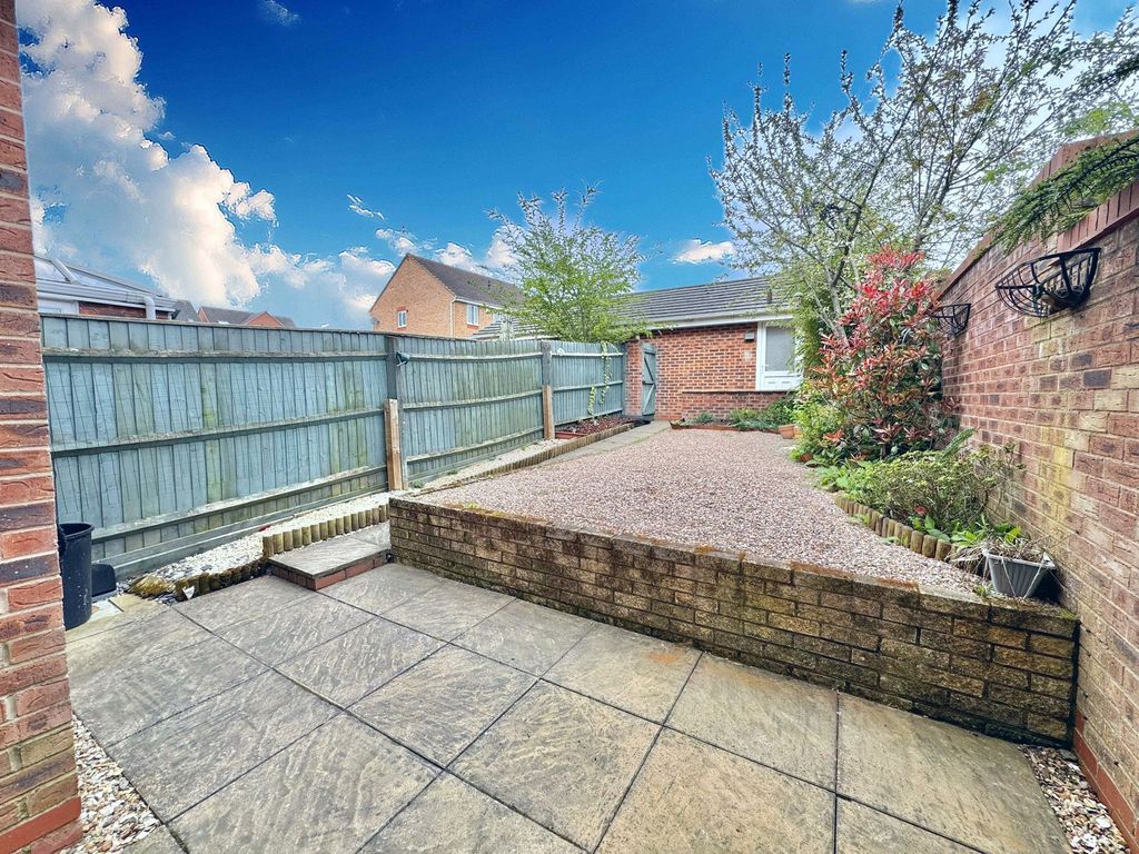 Property photo 2 of 34