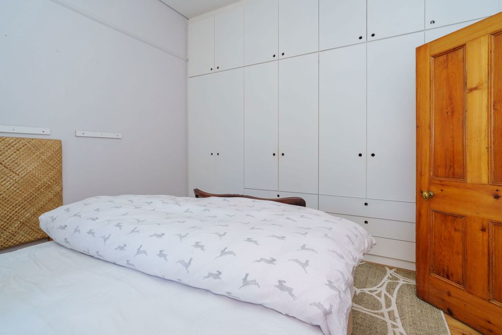 Property photo 3 of 27 Kw1738670