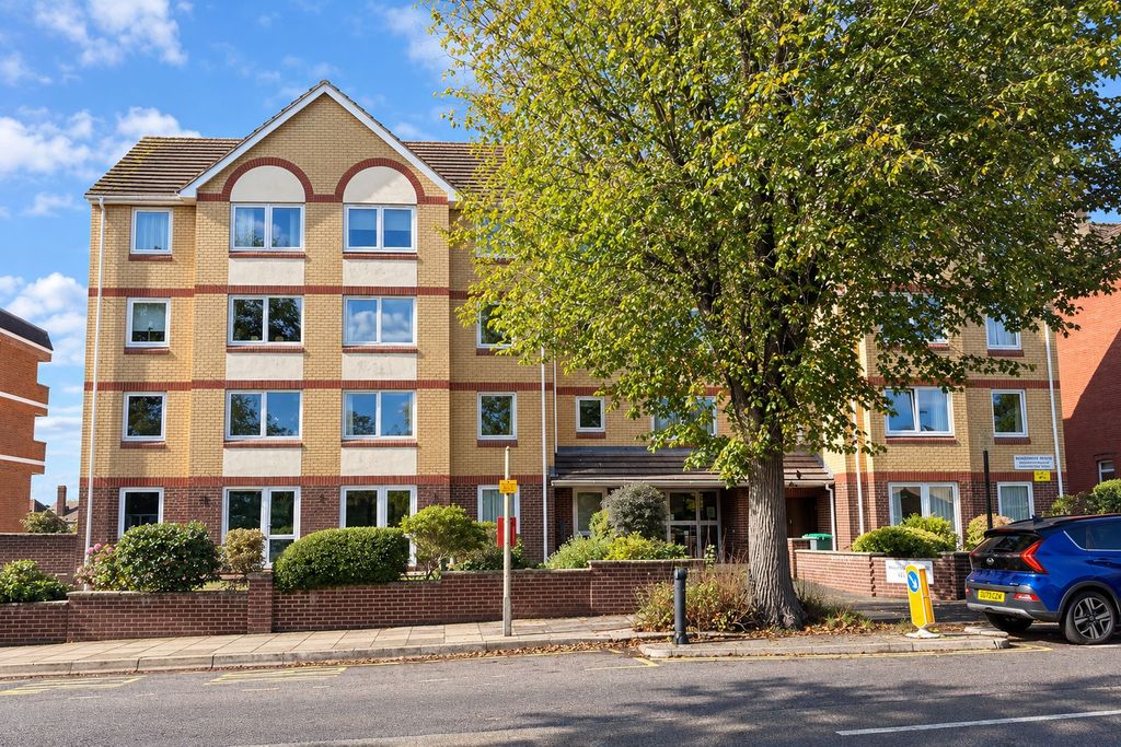 Property photo 1 of 7