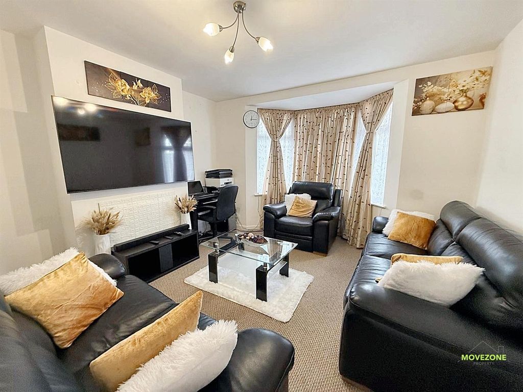 Property photo 2 of 10 Bc3ce868-c76c-489B-8060-5B1A6072031B.Jpg