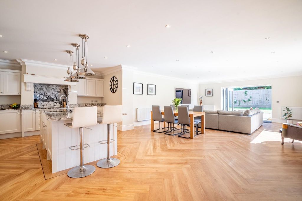 Property photo 1 of 27 Ah-34.Jpg