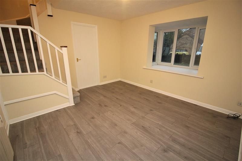 Property photo 2 of 7 Lounge