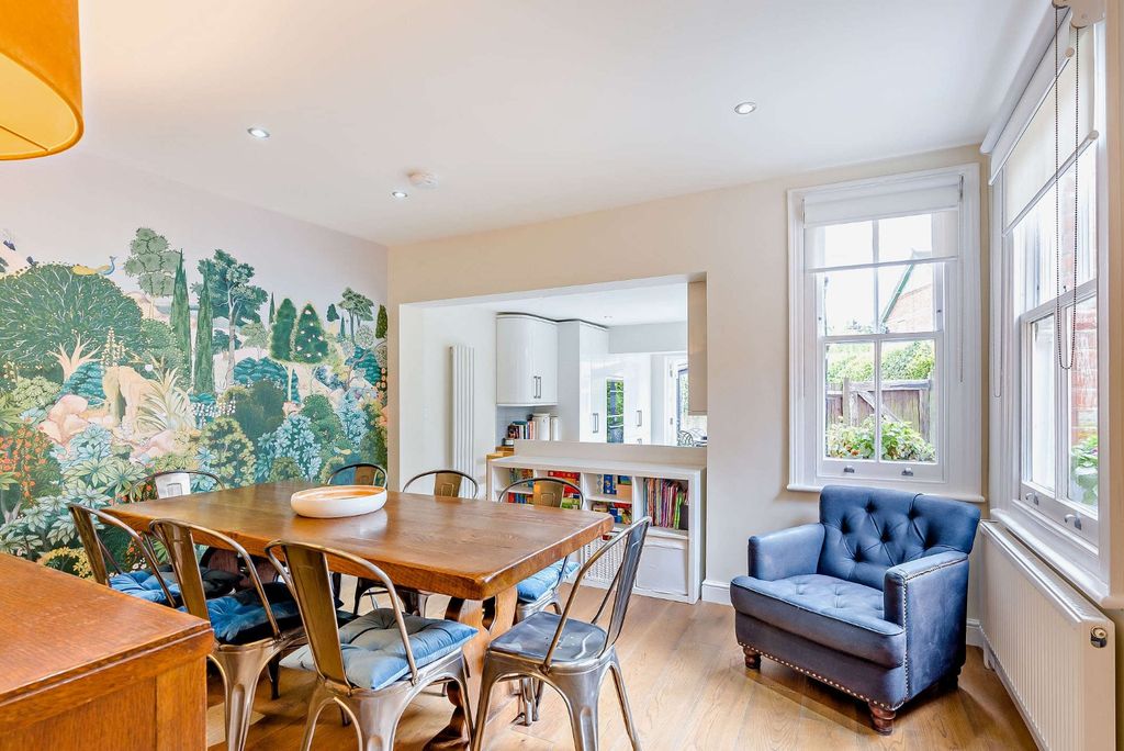 Property photo 3 of 15 Dining Room