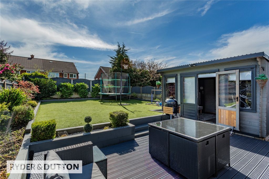 Property photo 1 of 28 Picture No. 24