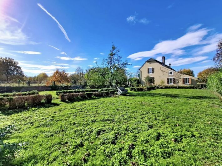 Property photo 3 of 21