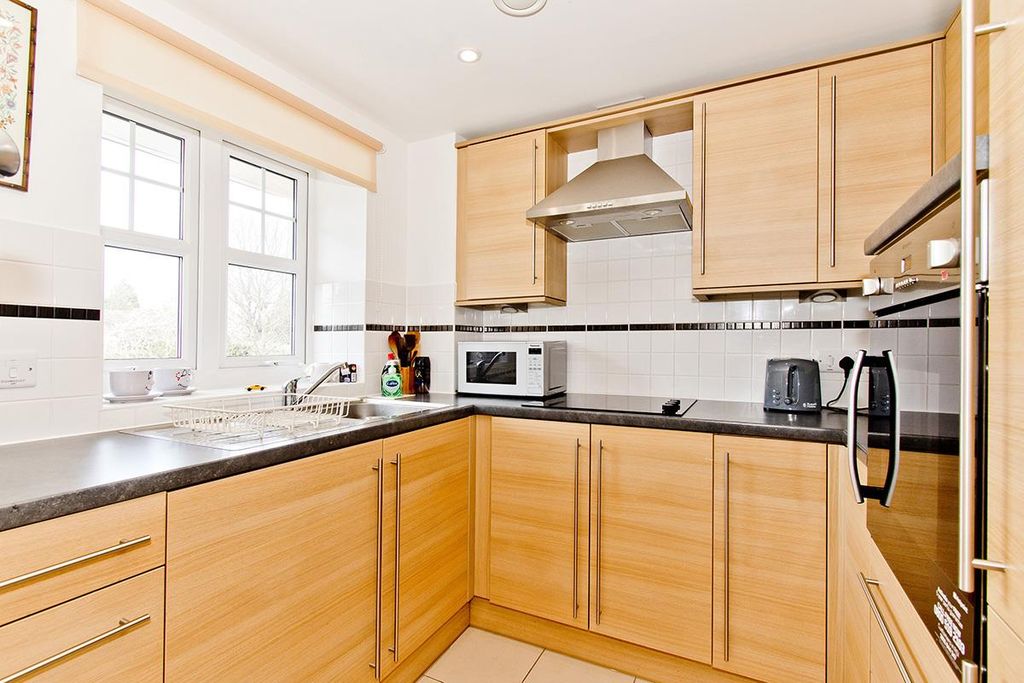 Property photo 2 of 13 Kitchen.Jpg