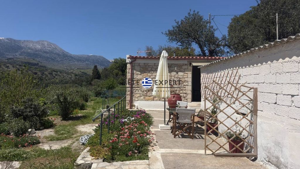 Property photo 1 of 20 - Detached House For Sale, Krionerida, 67 Sq.m., €170.000