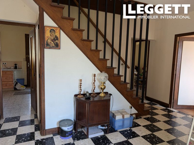 Property photo 3 of 10